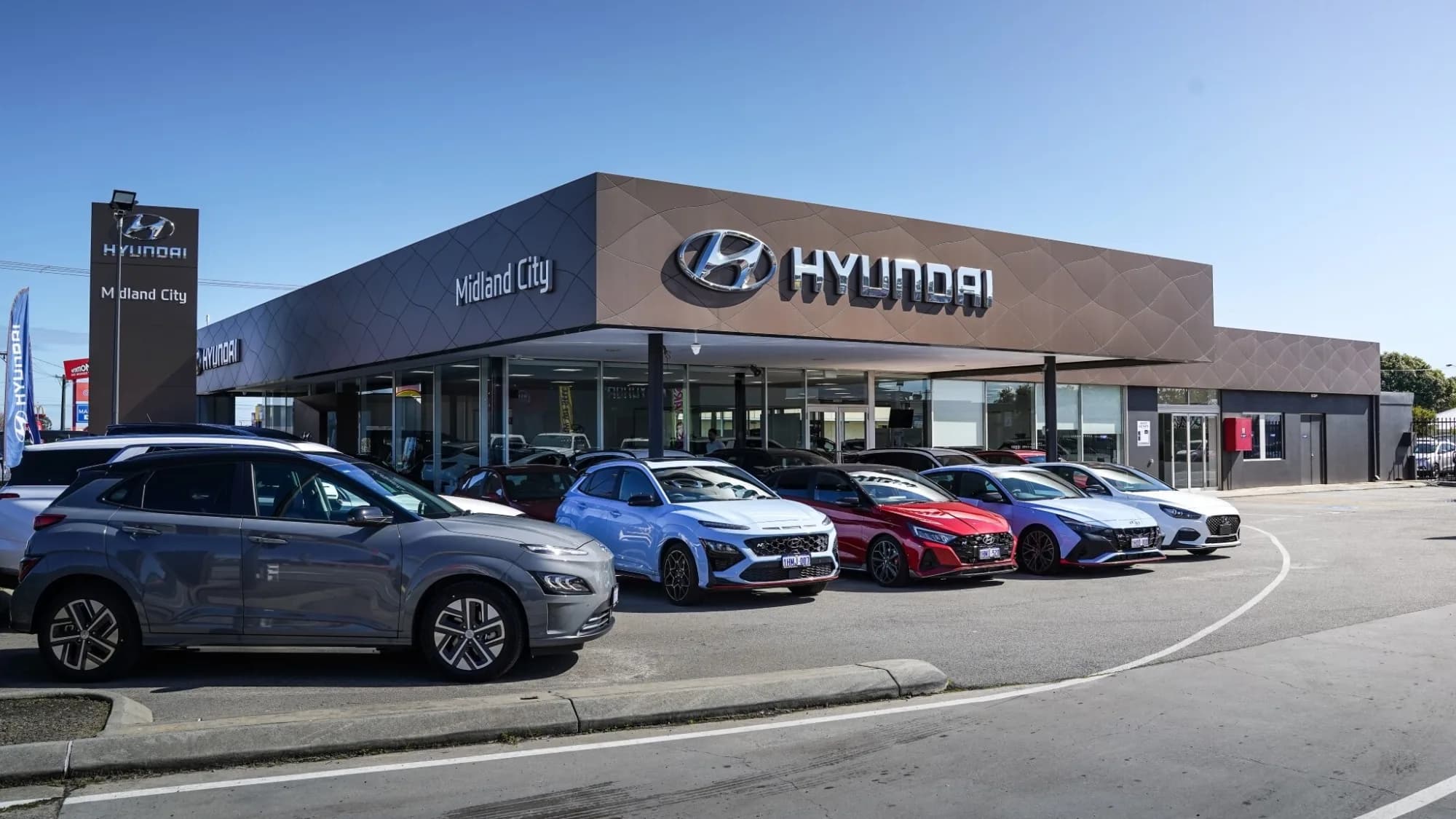 HYUNDAI