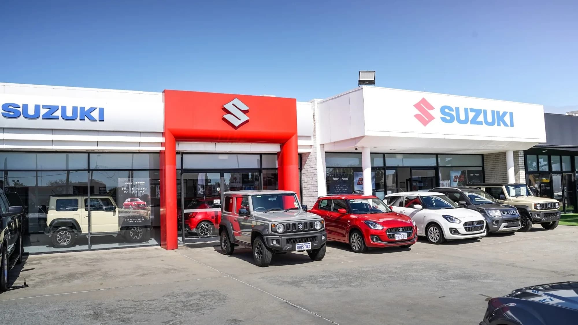 SUZUKI